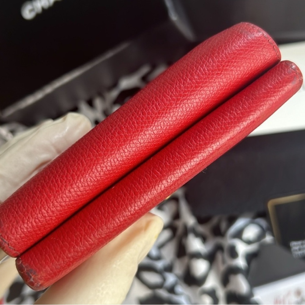 Red Chanel wallet - Picture 4 of 4